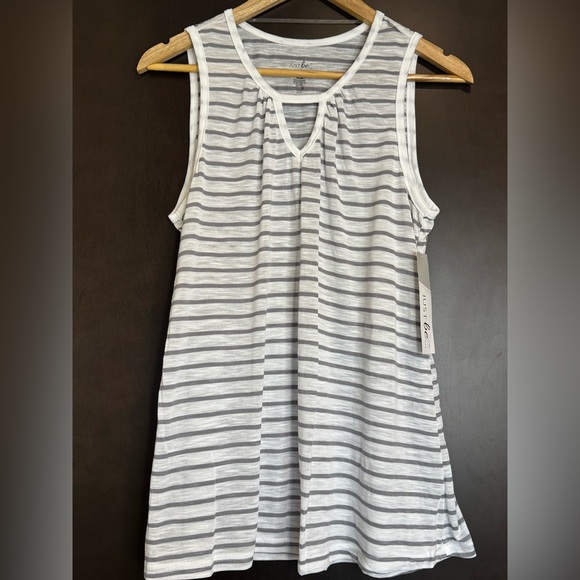 just be Tops - NWT JUST BE Gray Striped Women's Top